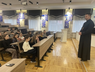 Духовна бесіда: Зустріч учнів Гімназії "Гармонія" з отцем Ярославом Шевчуком